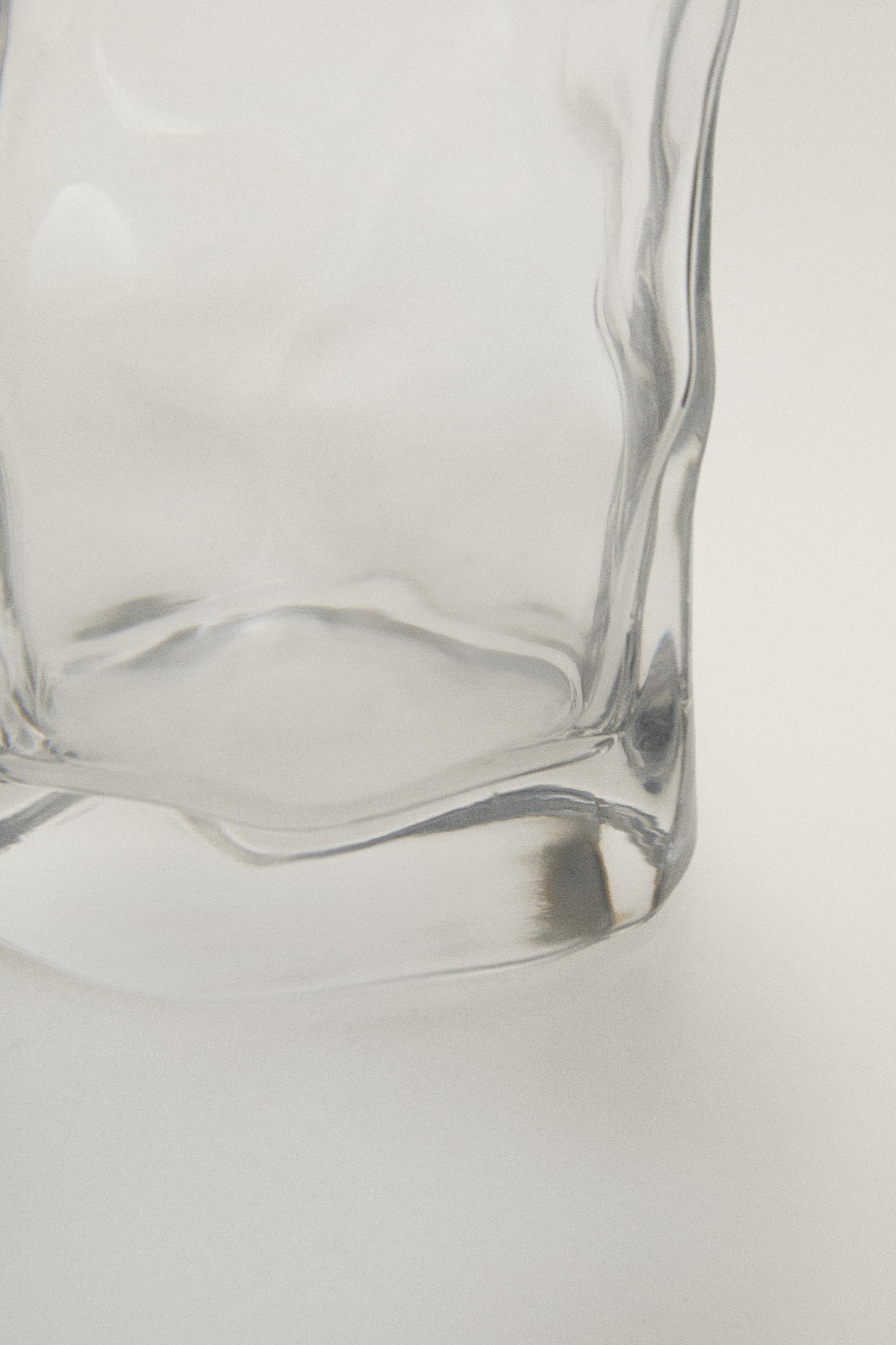 WAVY GLASS TUMBLER